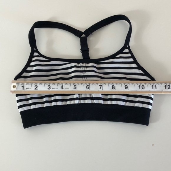 Athleta Striped Y Back Sports Bra Extra Small - Picture 6 of 7